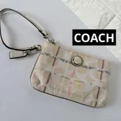 COACH シグネチャー チェック柄 ポーチ リストレットのサムネイル
