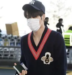 【EXOカイ着】GUCCI グッチ ビーアップリケ チルデン ニット セーター