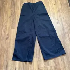 GU 紺　ワイドパンツ 221-26721