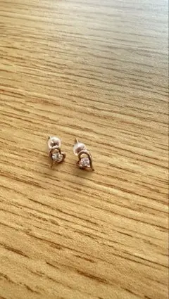 ハート型クリスタルピアス