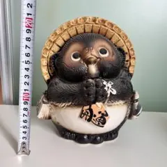 たぬきの置物 約20cm 陶器製