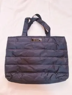 Nice Claup ブラック キルティングトートバッグ