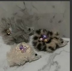 アトリエマザーハンドハリネズミのハーリーちゃん ローチ&クリップハンドメイド