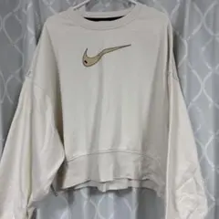 Nike アイボリー クロップドスウェット
