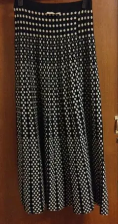 TORRAZZO DONNA リバーシブル　ドットニットスカート