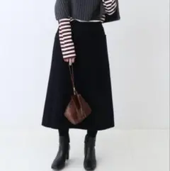 スピック&スパン　ビーバーメルトントラぺーズスカート 36 ネイビー