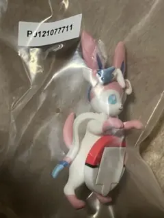 ポケモン　一番くじ　F賞　街歩きちらりんフレンズ ニンフィア