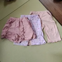 ショートパンツ１着とハーフパンツ２着　セット
