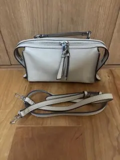 Mila Owenベージュ ポシェット　2wayショルダーバッグ