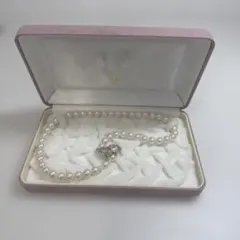 ダイヤ付きパールネックレス