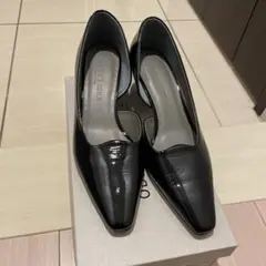 ✴︎室内試着のみ美品✴︎ODETTE 'E ODNILエナメルブラックパンプス