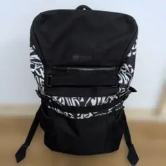 UNDER ARMOUR バックパック リュック 総柄 ブラックのサムネイル