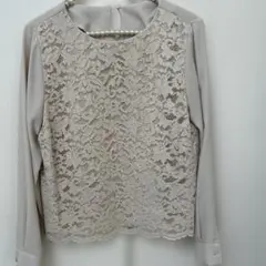 ナチュラルビューティーベーシック　レース長袖ブラウス
