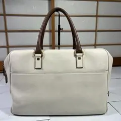 Salvatore Ferragamoフェラガモ ビジネスバッグ 大容量のサムネイル