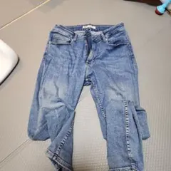 ZARAジーパン４枚　AZUREジーパン1枚