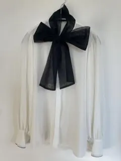 Big Bow One Shoulder Shirt シェリエ Sheller - メルカリ