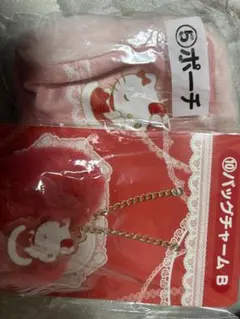 キティちゃんのポーチとハート型チャームセット