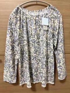 新品タグ付き　キッドブルー　ルームウェア花柄トップス