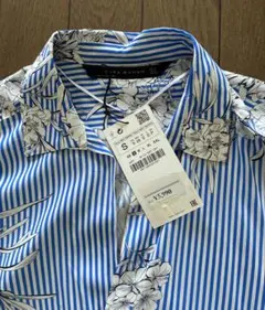 タグ付き新品◆ZARA アロハ風花柄生地スキッパーシャツ　サイズS