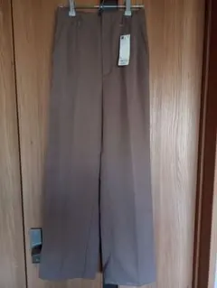 GU センタープレスストレートパンツ ワイドパンツ　ハイウエスト　 スラックス