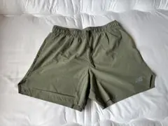 新品タグ付 ニューバランス ランニングパンツ RCショート Mサイズ カーキ系
