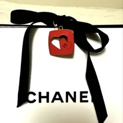 シャネル レッド ハート型 チャーム バレンタイン ラッピング