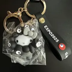 大阪万博 ハローキティ サンリオ キーホルダー なりきり ミャクミャク 黒