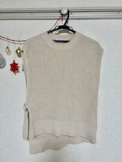 ニットベスト アイボリー アシンメトリー