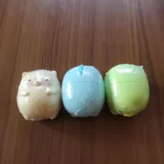 カプキャラ すみっコぐらし3 ねこおにぎり ぺんぎん？おばけ とかげすずめ