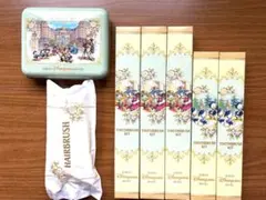 ディズニーランドホテル　アメニティ　歯ブラシ、ヘアブラシ、缶セットのサムネイル