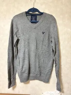 AMERICAN EAGLE Vネックニット グレー