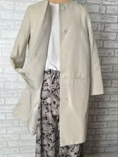 美品ティアラコート　TIARA トレンチ　スプリング フォーマル 白 ホワイト