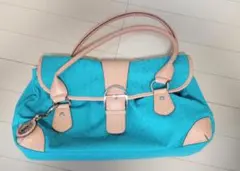 ターコイズ フラップ付きハンドバッグ