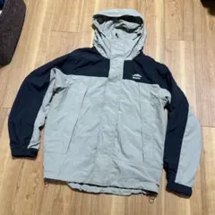 試着のみ　極美品　アウトドア　ナイロンジャケット　ベージュブラック　M