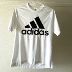 adidas Tシャツ XS