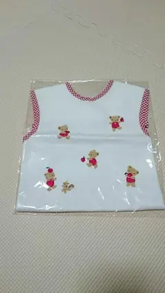 ☆最終SALE☆【未開封・新品】familiar食事用エプロン