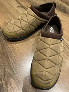 ワークマン　キルティングスリッポン