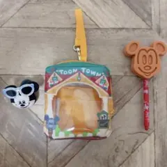 ミッキーマウス ポーチ　トゥーンタウン　ミッキーワッフル