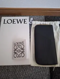 LOEWE パズル　ジップアラウンドウォレットのサムネイル