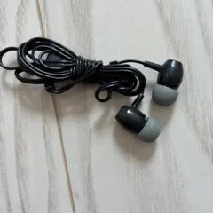 有線イヤホン ブラック/グレー 3.5mm