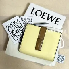 ロエベ コンパクト ジップ ウォレット 二つ折り 財布 ペールライム 限定色のサムネイル