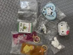 サンリオ　ガチャガチャ　キーホルダーセット　7点
