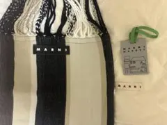 【明日まで出品】MARNI トートバッグ 未使用美品のサムネイル