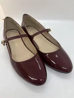 エナメルパンプス　earth music & ecology 23㎝