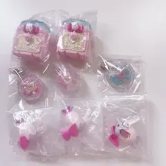 わんぷり　なりきりプリキュア4 ガチャ　わんだふるパクトシャイニーキャッツパクト