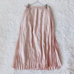 アンポケット プリーツスカート ロング丈 光沢感（M）ベージュ 春コーデのサムネイル