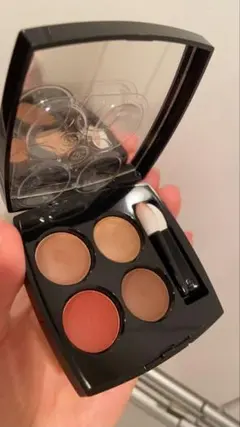 CHANEL レ　キャトル　オンブル268