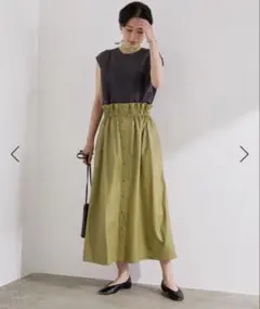 フロントボタンレザースカート