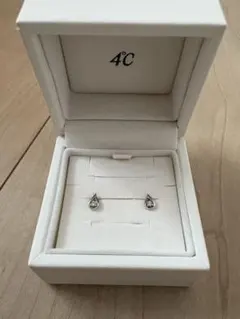 4℃ K10ホワイトゴールド ピアス