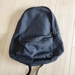 無印リュック　ネイビー